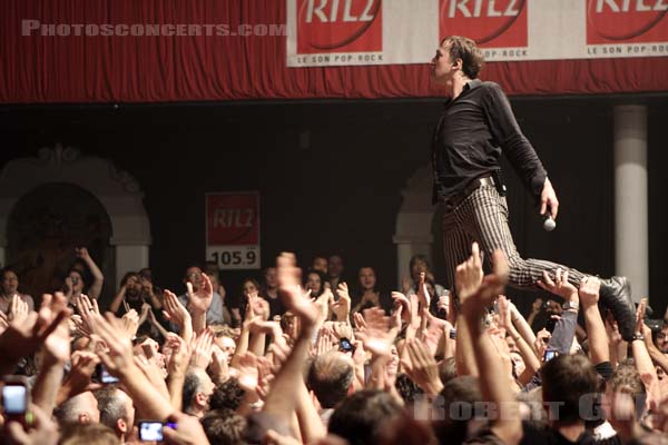 THE HYENES VS CALI - 2009-10-21 - PARIS - Le Bataclan - 